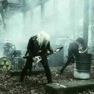 tablature toxic holocaust